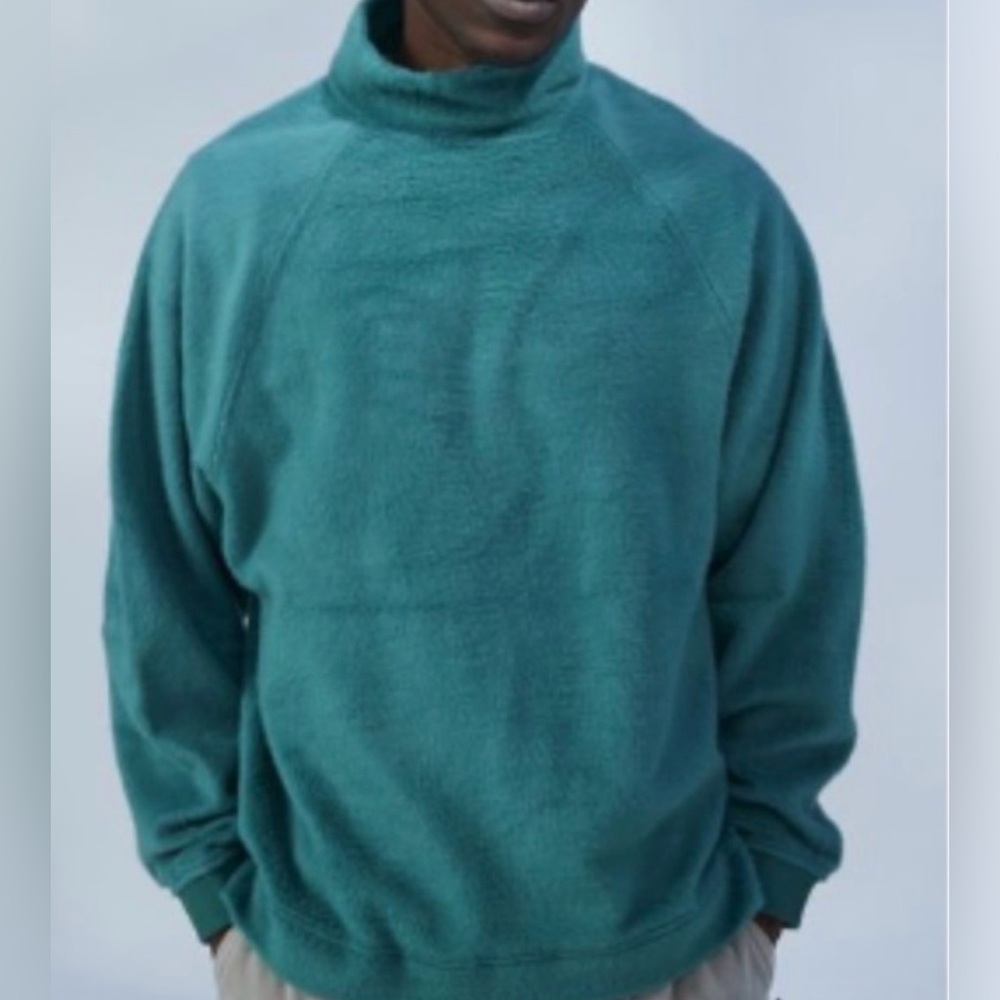 NEW! Urban Outfitters Standard Cloth Articulated Brushed Mock Neck Sweatshirt